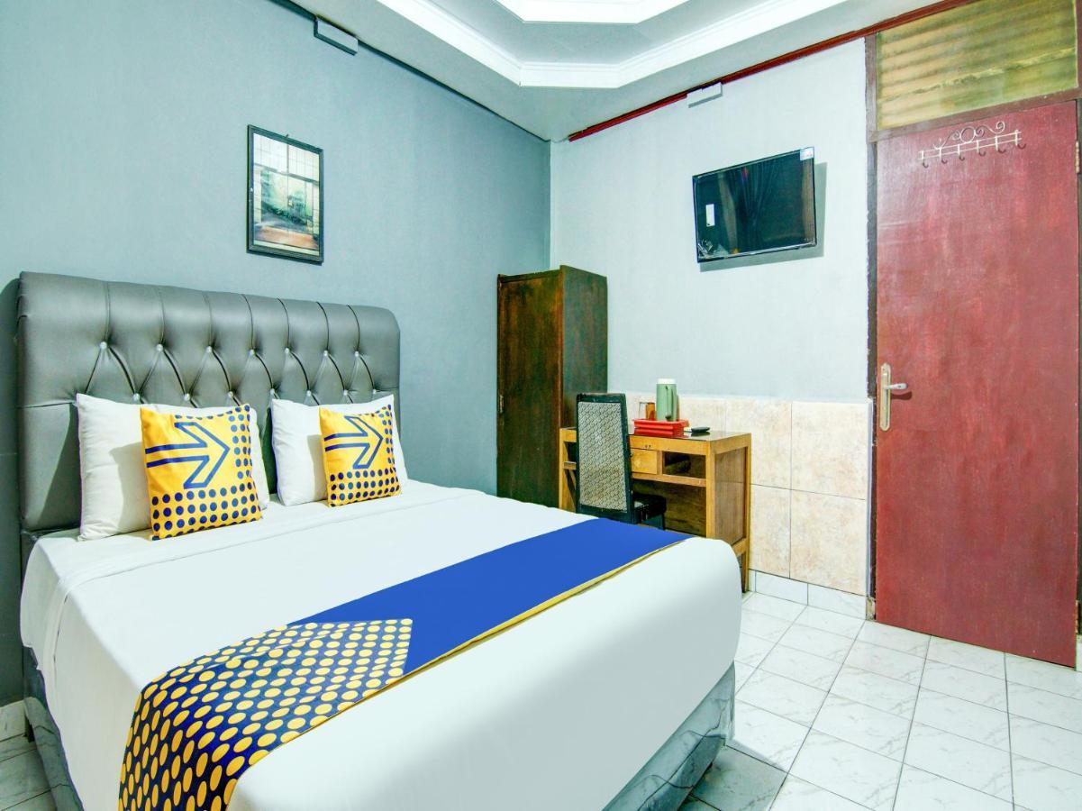Oyo 2690 Hotel Tampan Pakanbaru Exteriör bild